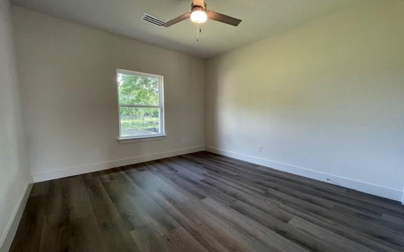 903 Sunrise Drive, Ennis, TX 75119, 3 Bedrooms Bedrooms, ,2 BathroomsBathrooms,Residential,For Sale,903 Sunrise Drive,20950497