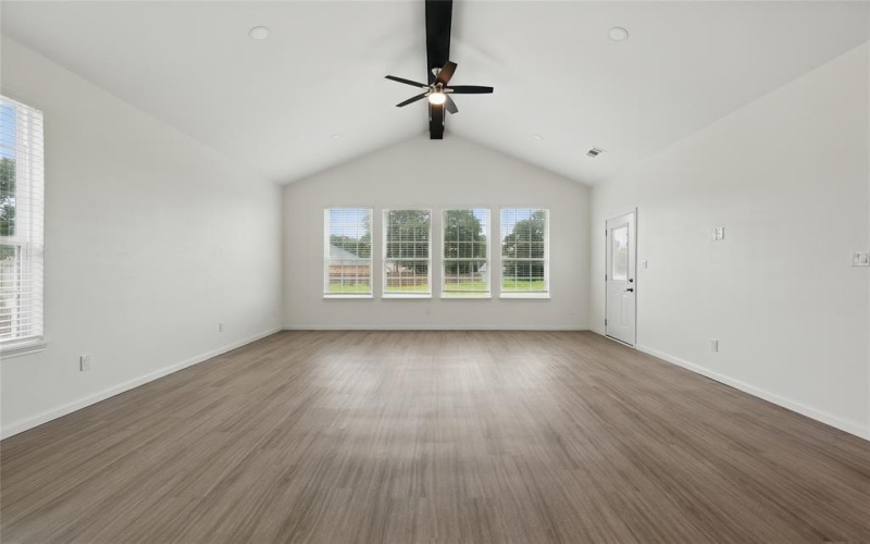 713 Hillburn, West Tawakoni, TX 75474, 3 Bedrooms Bedrooms, ,2 BathroomsBathrooms,Residential,For Sale,713 Hillburn,20958267