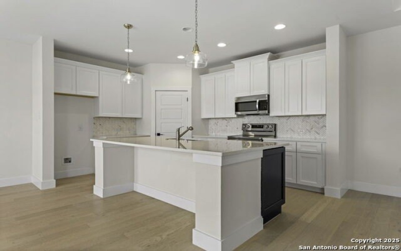1901 Chateau, Kerrville, TX 78028, 2 Habitaciones Habitaciones , ,2 BañosBaños,Residential,En Venta,1901 Chateau,1878186