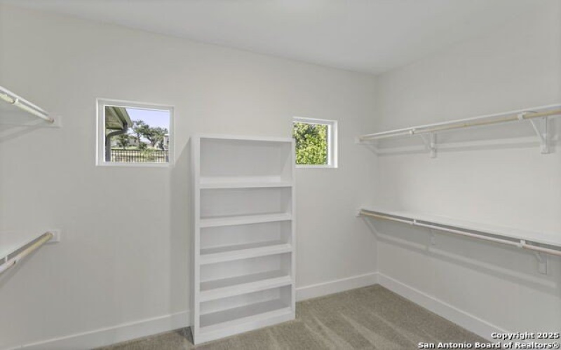 1901 Chateau, Kerrville, TX 78028, 2 Habitaciones Habitaciones , ,2 BañosBaños,Residential,En Venta,1901 Chateau,1878186