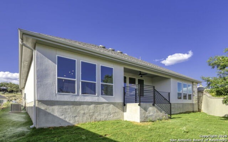 1901 Chateau, Kerrville, TX 78028, 2 Habitaciones Habitaciones , ,2 BañosBaños,Residential,En Venta,1901 Chateau,1878186
