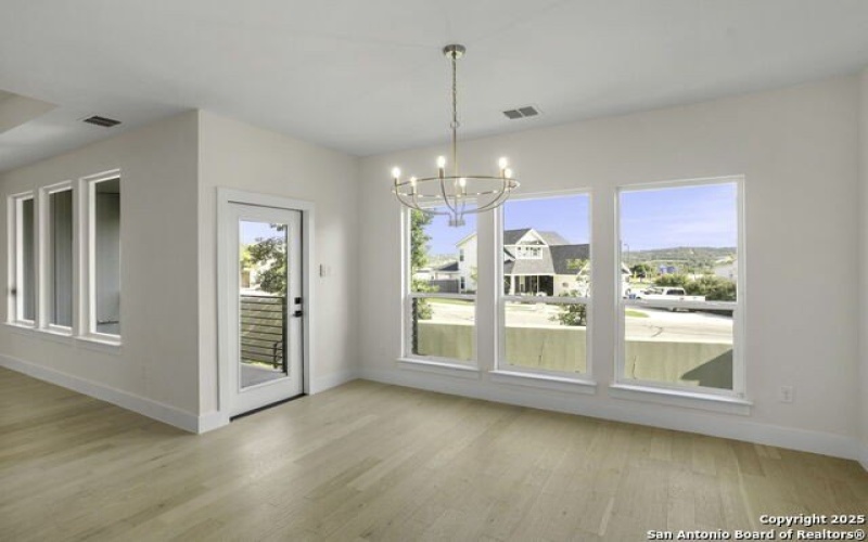 1901 Chateau, Kerrville, TX 78028, 2 Habitaciones Habitaciones , ,2 BañosBaños,Residential,En Venta,1901 Chateau,1878186