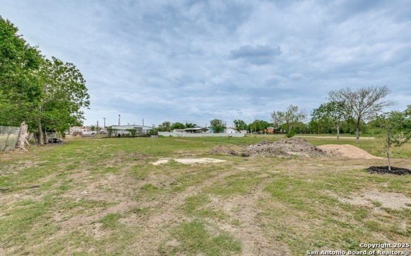 3367 Roland, San Antonio, TX 78210, 3 Habitaciones Habitaciones , ,2 BañosBaños,Residential,En Venta,3367 Roland,1878206