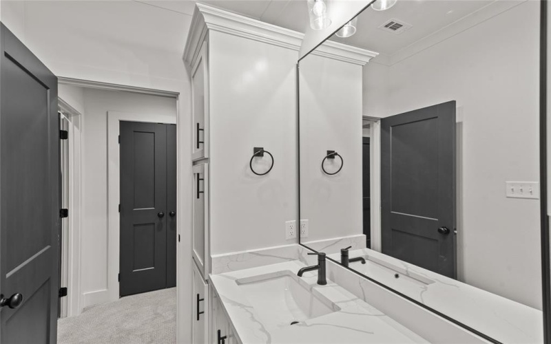 603 Danube, Bossier City, LA 71111, 5 Bedrooms Bedrooms, ,3 BathroomsBathrooms,Residential,For Sale,603 Danube,20973590