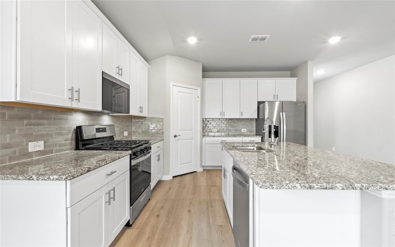 1328 Los Olmos Lane, Crandall, TX 75114, 3 Bedrooms Bedrooms, ,2 BathroomsBathrooms,Residential,For Sale,1328 Los Olmos Lane,20978004