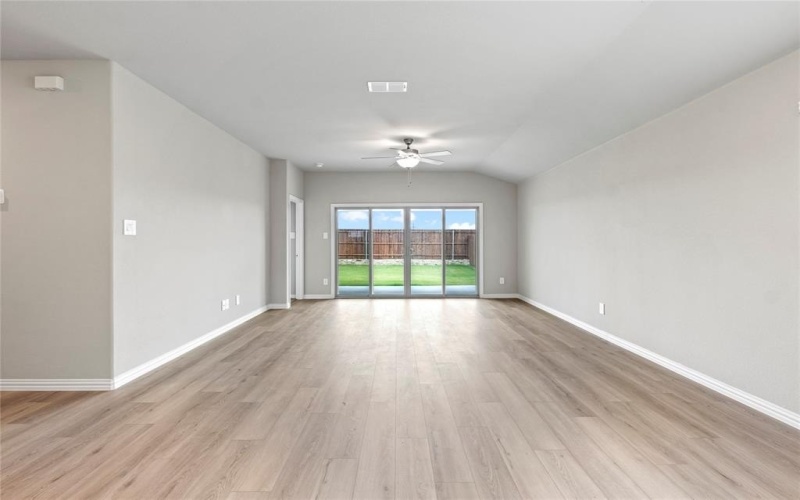 1328 Los Olmos Lane, Crandall, TX 75114, 3 Bedrooms Bedrooms, ,2 BathroomsBathrooms,Residential,For Sale,1328 Los Olmos Lane,20978004