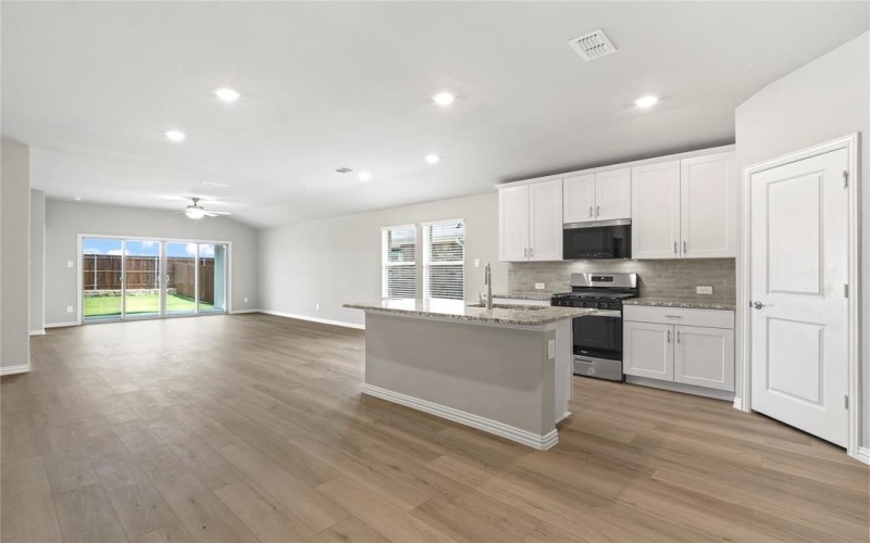 1328 Los Olmos Lane, Crandall, TX 75114, 3 Bedrooms Bedrooms, ,2 BathroomsBathrooms,Residential,For Sale,1328 Los Olmos Lane,20978004