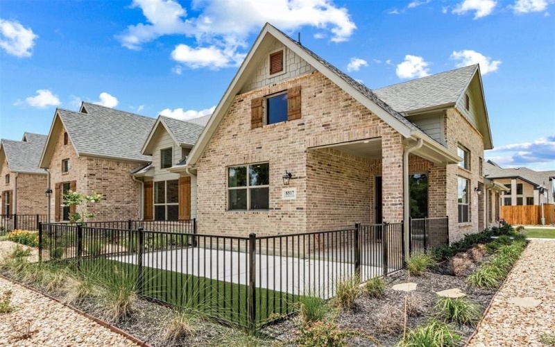 8517 Del Rio Trail, Rowlett, TX 75089, 4 Habitaciones Habitaciones , ,3 BañosBaños,Residential,En Venta,8517 Del Rio Trail,0,20978155