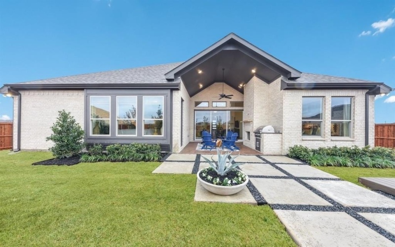 1310 Chisos Way, Forney, TX 75126, 4 Bedrooms Bedrooms, ,3 BathroomsBathrooms,Residential,For Sale,1310 Chisos Way,20978252