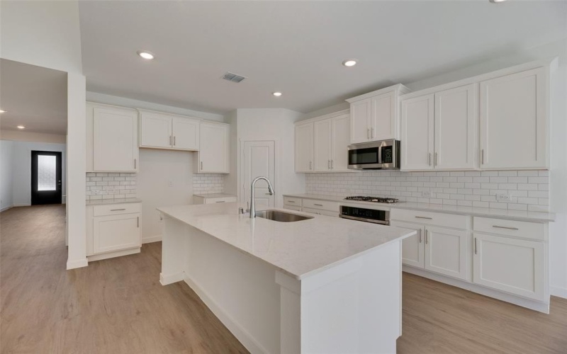137 Breeds Hill Road, Little Elm, TX 75068, 4 Habitaciones Habitaciones , ,3 BañosBaños,Residential,En Venta,137 Breeds Hill Road,20978469