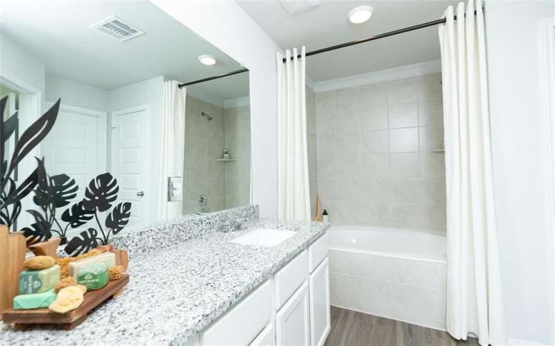 10020 Freighter Trail, Fort Worth, TX 76131, 4 Bedrooms Bedrooms, ,3 BathroomsBathrooms,Residential,For Sale,10020 Freighter Trail,20978515