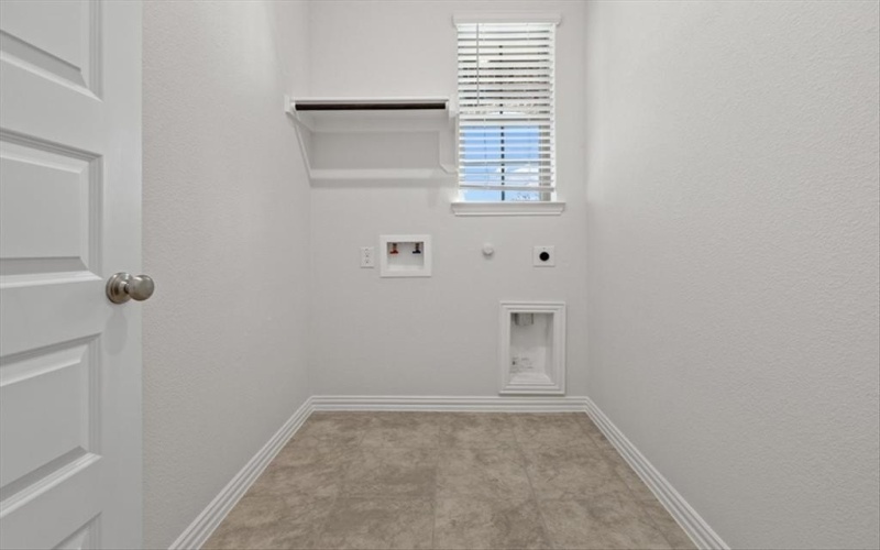 2105 Hazel Lily Run, Mesquite, TX 75181, 3 Bedrooms Bedrooms, ,2 BathroomsBathrooms,Residential,For Sale,2105 Hazel Lily Run,20978524