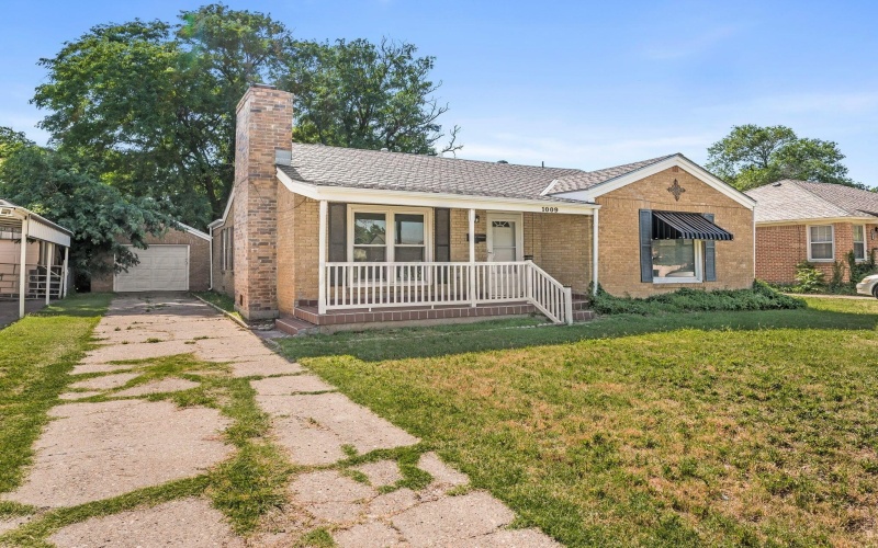 1009 S BRYAN Street, Amarillo, TX 79102-1305, 3 Bedrooms Bedrooms, ,1 BathroomBathrooms,Residential,For Sale,1009 S BRYAN Street,25-5694