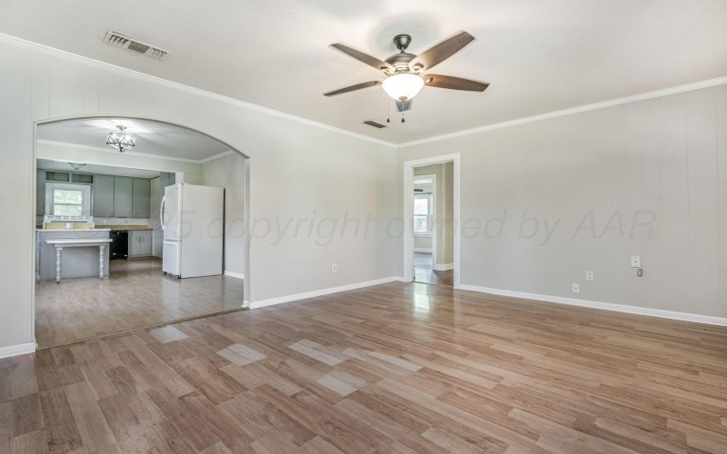 1009 S BRYAN Street, Amarillo, TX 79102-1305, 3 Bedrooms Bedrooms, ,1 BathroomBathrooms,Residential,For Sale,1009 S BRYAN Street,25-5694