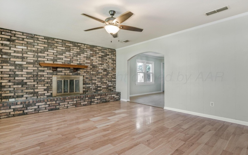 1009 S BRYAN Street, Amarillo, TX 79102-1305, 3 Bedrooms Bedrooms, ,1 BathroomBathrooms,Residential,For Sale,1009 S BRYAN Street,25-5694