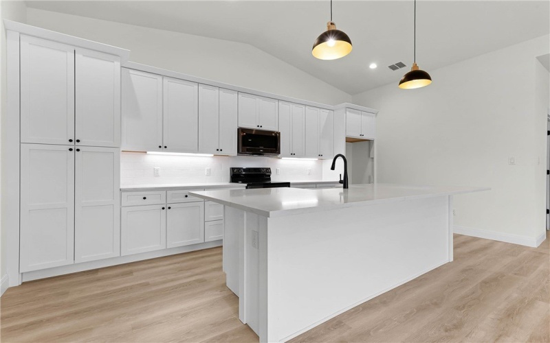 1210 W Dallas, Seadrift, TX 77983, 3 Bedrooms Bedrooms, ,2 BathroomsBathrooms,Residential,For Sale,1210 W Dallas,460991