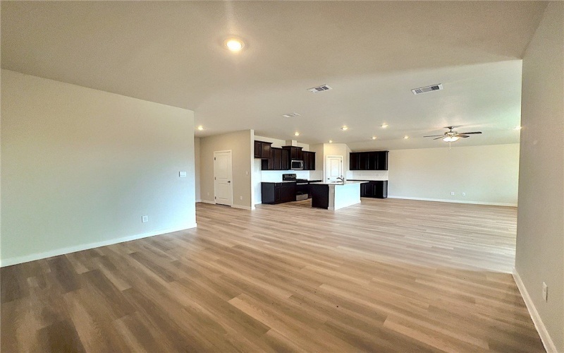 3405 Tanzanite Drive, Corpus Christi, TX 78414, 4 Habitaciones Habitaciones , ,2 BañosBaños,Residential,En Venta,3405 Tanzanite Drive,461049