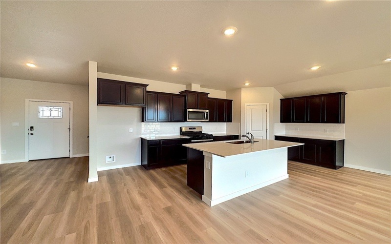 3405 Tanzanite Drive, Corpus Christi, TX 78414, 4 Habitaciones Habitaciones , ,2 BañosBaños,Residential,En Venta,3405 Tanzanite Drive,461049