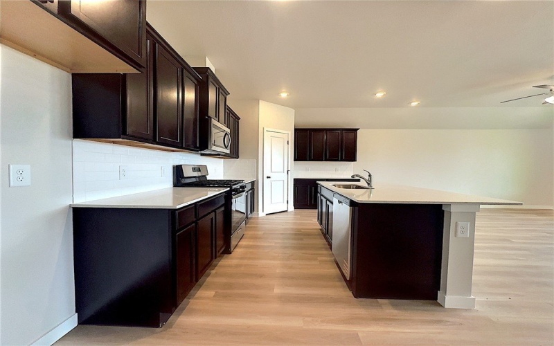 3405 Tanzanite Drive, Corpus Christi, TX 78414, 4 Habitaciones Habitaciones , ,2 BañosBaños,Residential,En Venta,3405 Tanzanite Drive,461049