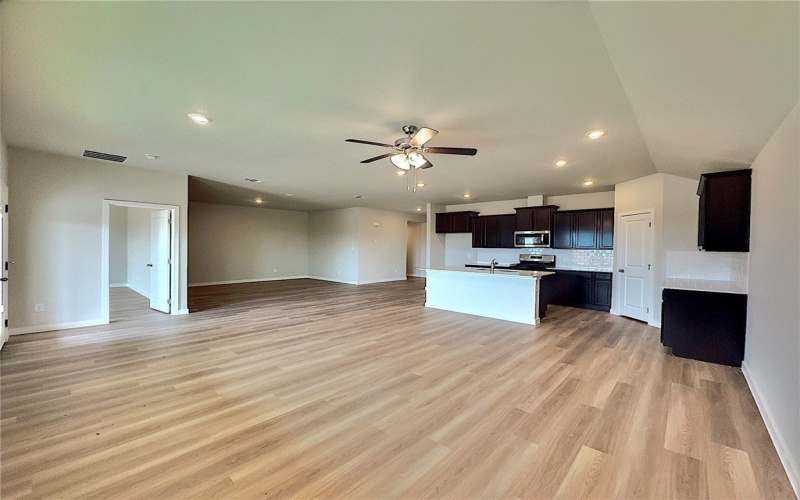 3405 Tanzanite Drive, Corpus Christi, TX 78414, 4 Habitaciones Habitaciones , ,2 BañosBaños,Residential,En Venta,3405 Tanzanite Drive,461049