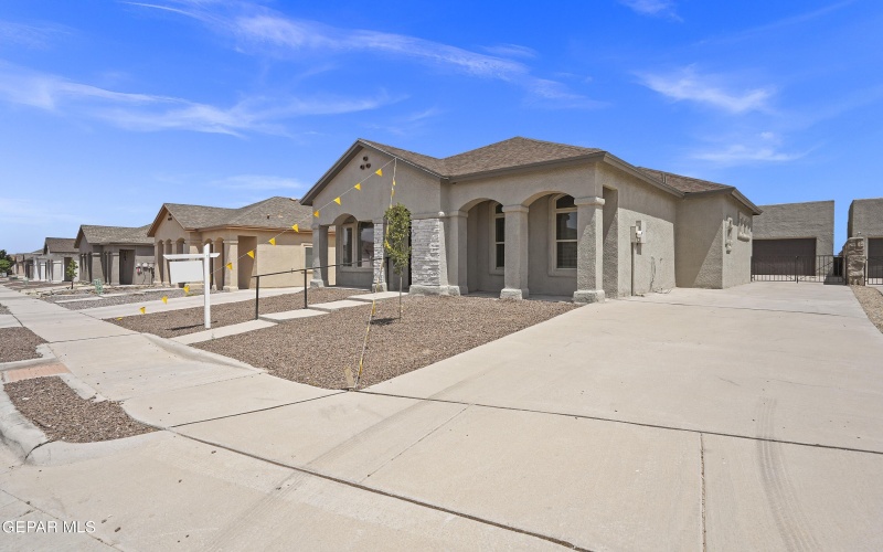 14373 Nick Drahos Lane, Horizon City, TX 79928, 4 Bedrooms Bedrooms, ,2 BathroomsBathrooms,Residential,For Sale,14373 Nick Drahos Lane,925156