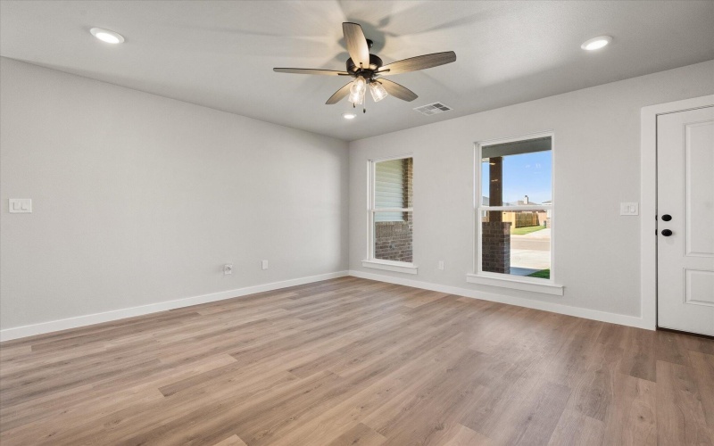 6009 Volney Avenue, Lubbock, TX 79407, 3 Bedrooms Bedrooms, ,2 BathroomsBathrooms,Residential,For Sale,6009 Volney Avenue,0,202556761