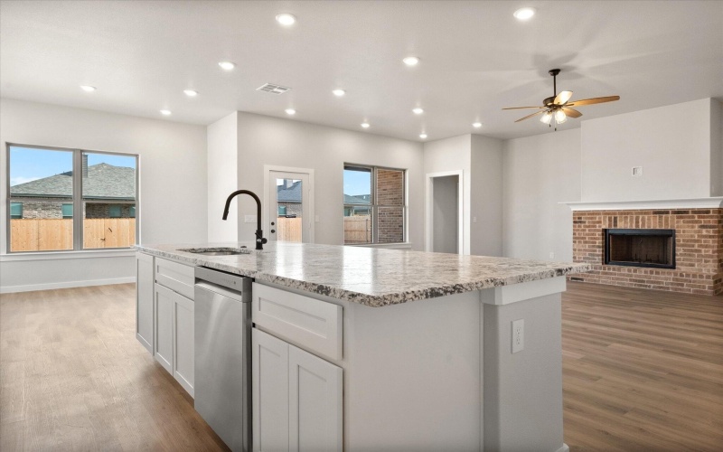 7439 29th Street, Lubbock, TX 79407, 4 Bedrooms Bedrooms, ,3 BathroomsBathrooms,Residential,For Sale,7439 29th Street,202556763