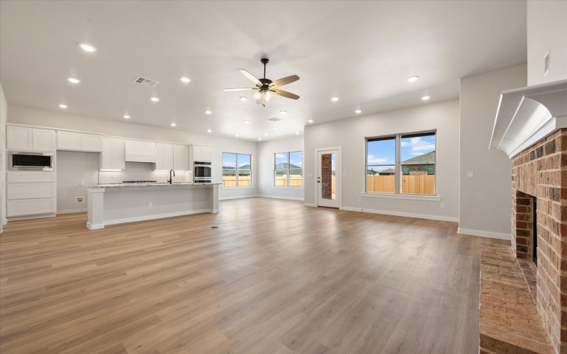 7439 29th Street, Lubbock, TX 79407, 4 Bedrooms Bedrooms, ,3 BathroomsBathrooms,Residential,For Sale,7439 29th Street,202556763