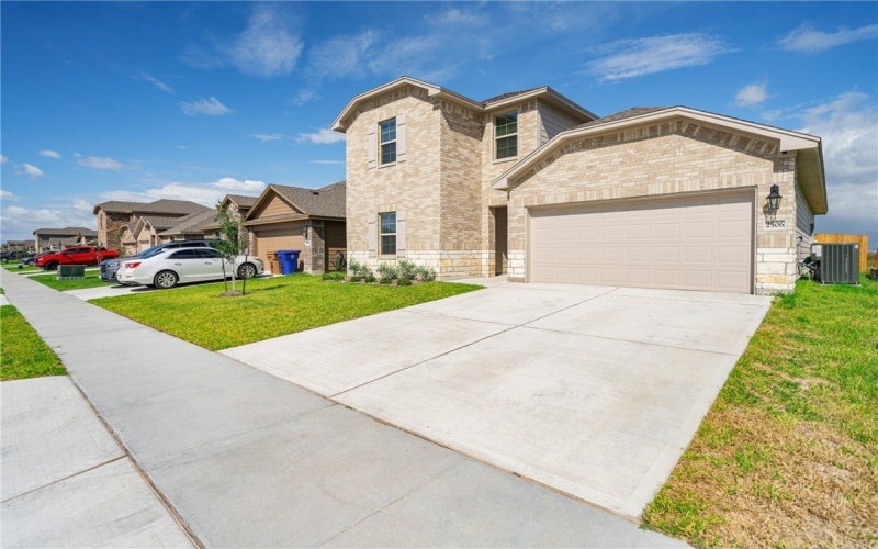 2506 Excelsior Boulevard, Corpus Christi, TX 78415, 4 Bedrooms Bedrooms, ,3 BathroomsBathrooms,Residential,For Sale,2506 Excelsior Boulevard,451449