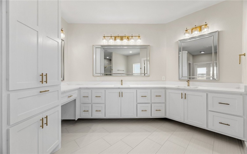 714 Papa Mori Drive, Corpus Christi, TX 78415, 5 Bedrooms Bedrooms, ,3 BathroomsBathrooms,Residential,For Sale,714 Papa Mori Drive,457435