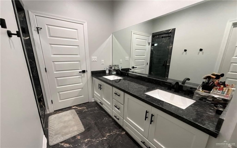 1213 Emma Elizabeth Street, Weslaco, TX 78599, 4 Bedrooms Bedrooms, ,2 BathroomsBathrooms,Residential,For Sale,1213 Emma Elizabeth Street,474468