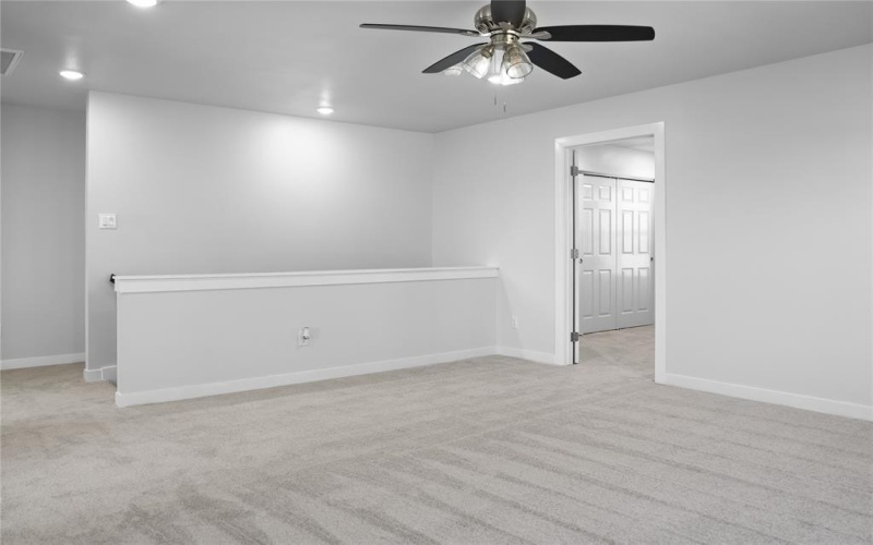 1009 E 1st North Street, Kaufman, TX 75142, 5 Bedrooms Bedrooms, ,2 BathroomsBathrooms,Residential,For Sale,1009 E 1st North Street,20962372