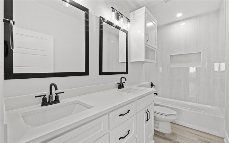 1819 Spoonbill Drive, Portland, TX 78374, 4 Habitaciones Habitaciones , ,3 BañosBaños,Residential,En Venta,1819 Spoonbill Drive,459682
