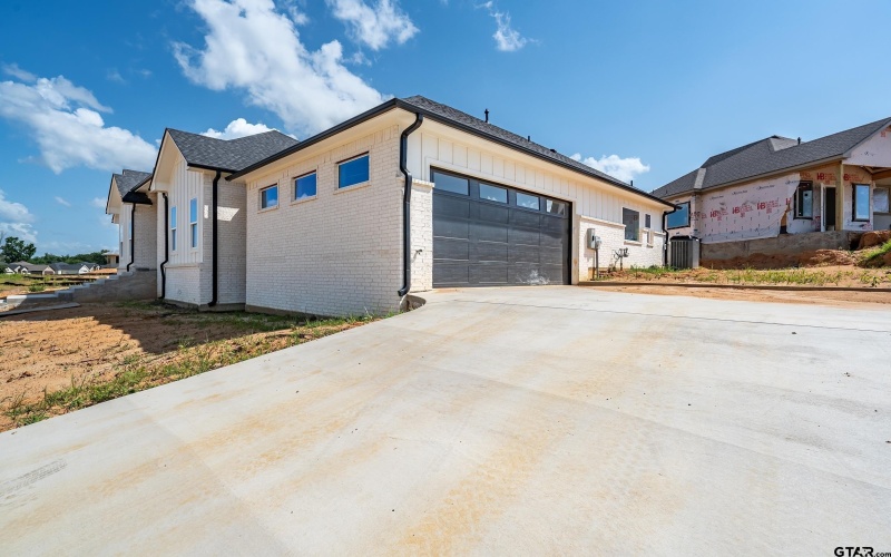 606 Prince Ln, Tyler, TX 75704, 4 Bedrooms Bedrooms, ,2 BathroomsBathrooms,Residential,For Sale,606 Prince Ln,25009626
