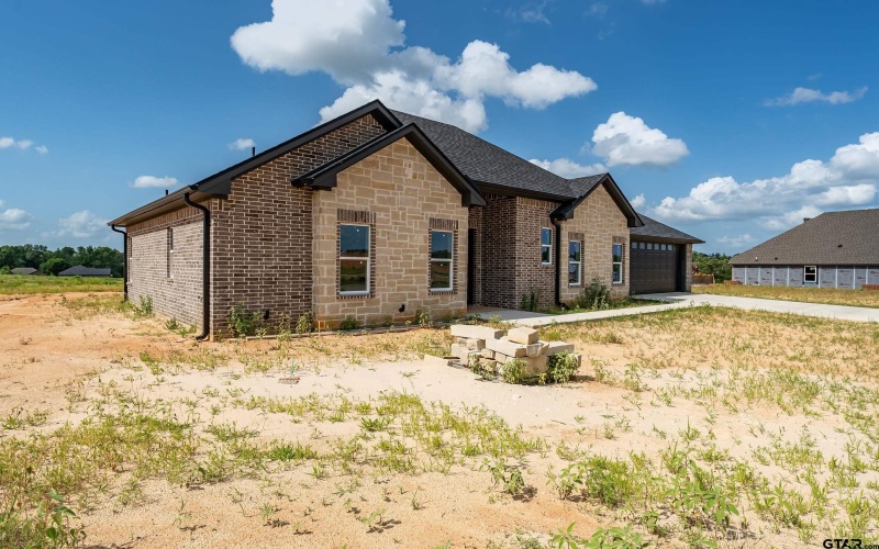 636 Prince Lane, Tyler, TX 75704, 4 Habitaciones Habitaciones , ,2 BañosBaños,Residential,En Venta,636 Prince Lane,25009627