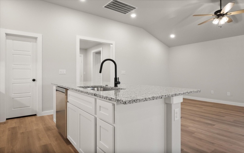 1311 N Colton Avenue, Lubbock, TX 79416, 4 Bedrooms Bedrooms, ,2 BathroomsBathrooms,Residential,For Sale,1311 N Colton Avenue,202556821
