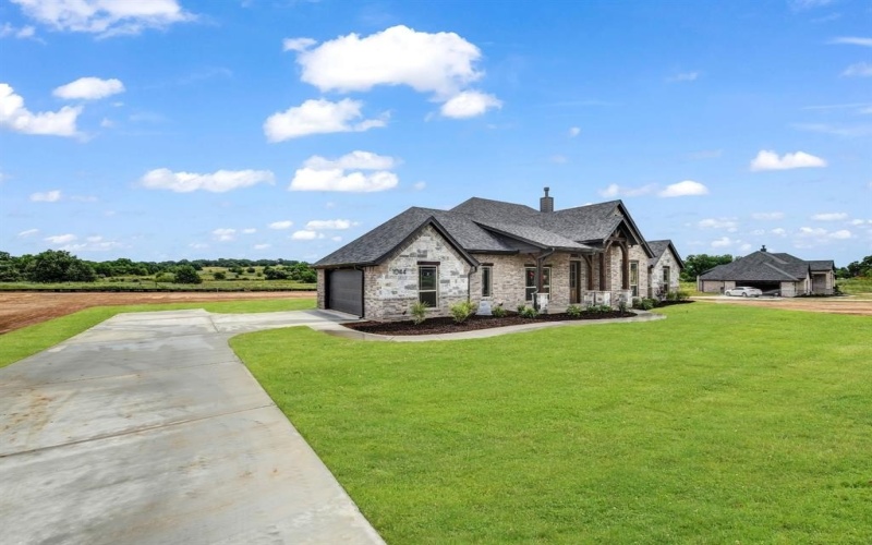 1044 Arbor Vista Drive, Azle, TX 76020, 4 Habitaciones Habitaciones , ,2 BañosBaños,Residential,En Venta,1044 Arbor Vista Drive,0,20976768
