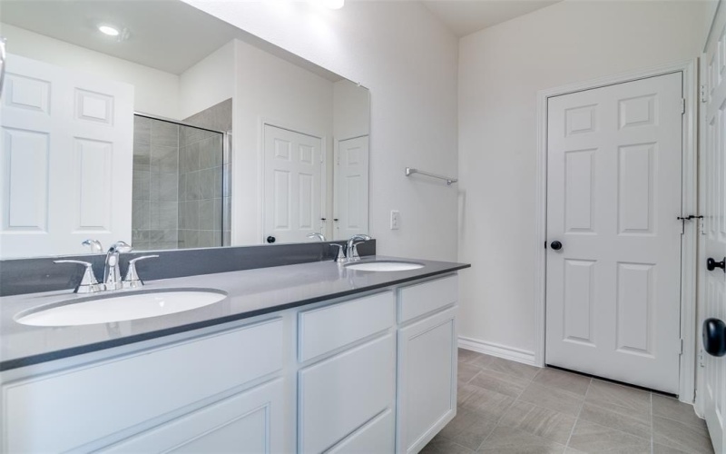 1525 Newsted Drive, Seagoville, TX 75159, 4 Bedrooms Bedrooms, ,2 BathroomsBathrooms,Residential,For Sale,1525 Newsted Drive,0,20978422