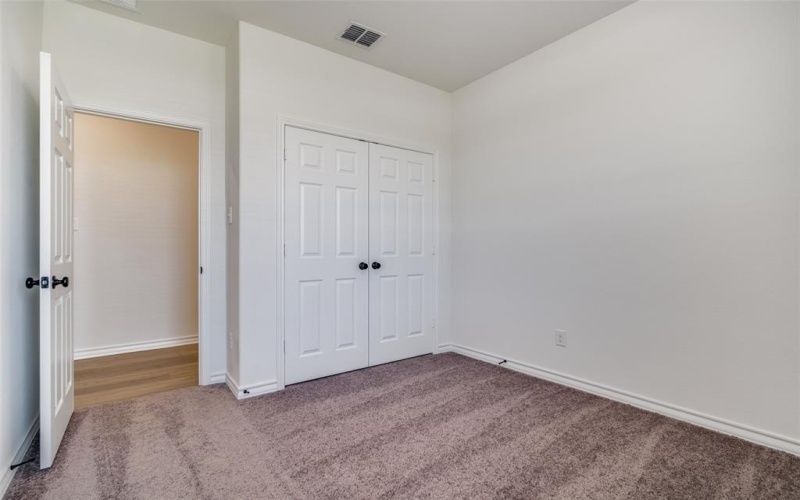 1525 Newsted Drive, Seagoville, TX 75159, 4 Bedrooms Bedrooms, ,2 BathroomsBathrooms,Residential,For Sale,1525 Newsted Drive,0,20978422