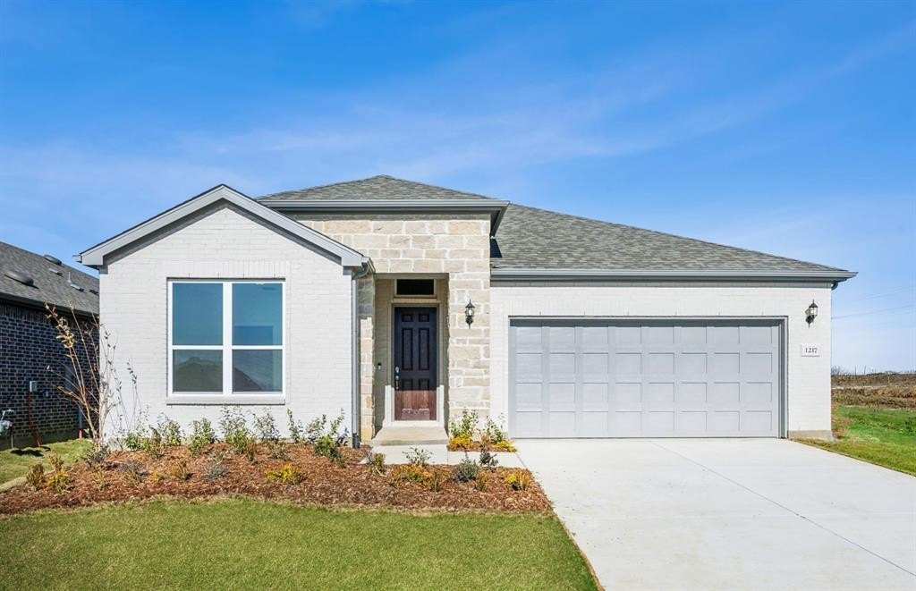 1217 Nicklaus Avenue, Celina, TX 75009, 2 Bedrooms Bedrooms, ,2 BathroomsBathrooms,Residential,For Sale,1217 Nicklaus Avenue,20978512