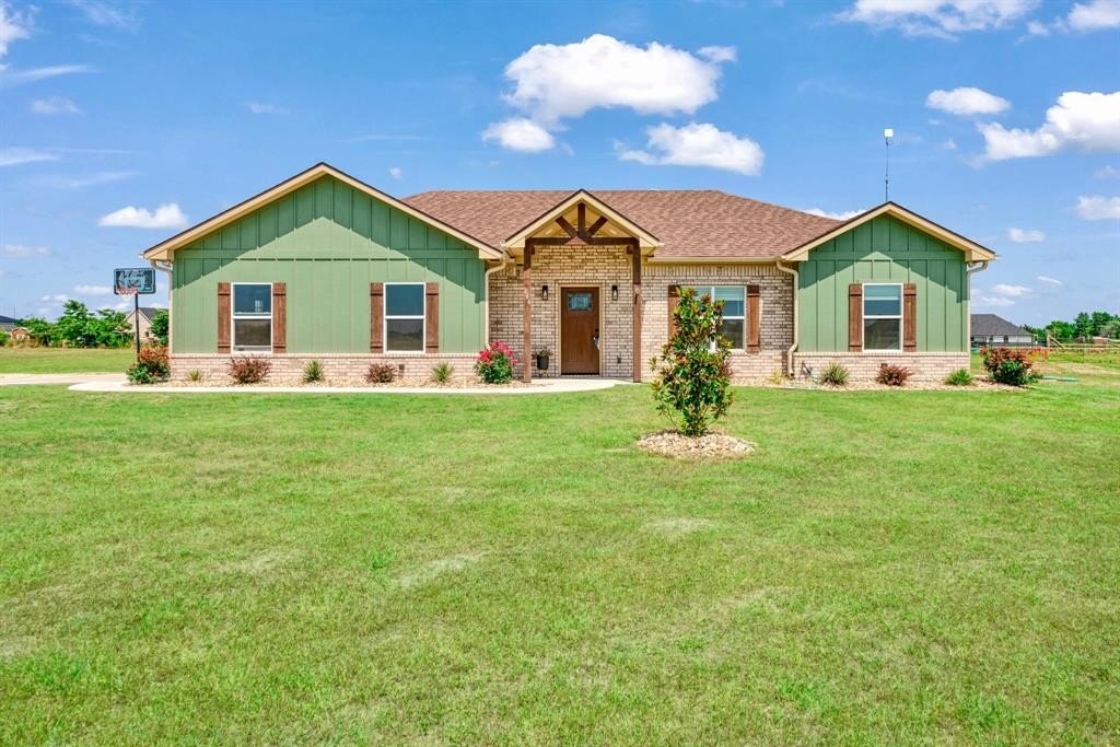 204 Private Road 33083, Sumner, TX 75486, 3 Habitaciones Habitaciones , ,2 BañosBaños,Residential,En Venta,204 Private Road 33083,20978710