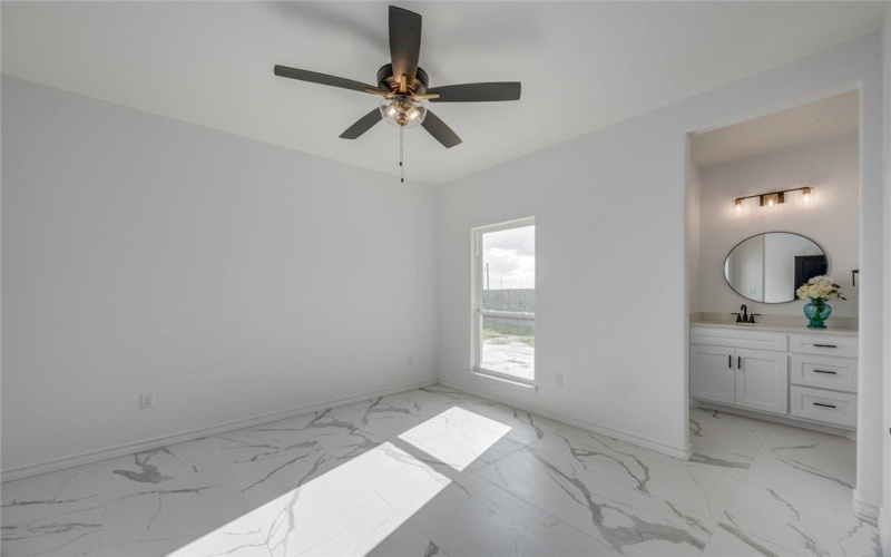1365 Whitehand Court, Corpus Christi, TX 78415, 5 Bedrooms Bedrooms, ,3 BathroomsBathrooms,Residential,For Sale,1365 Whitehand Court,457689