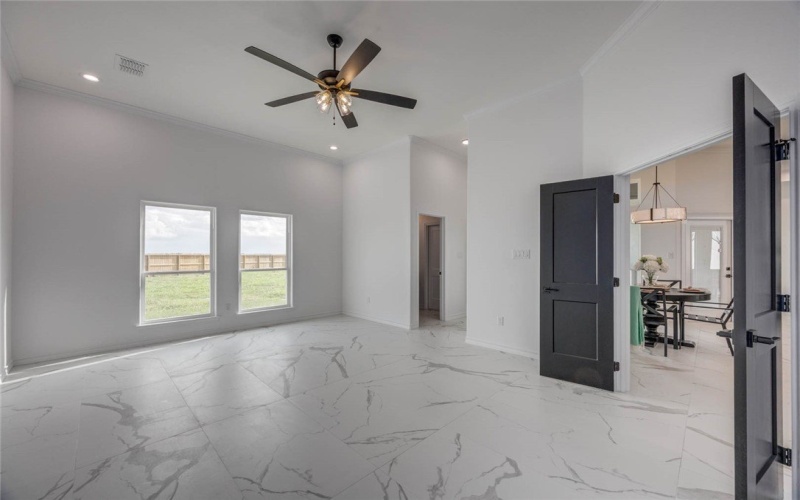 1365 Whitehand Court, Corpus Christi, TX 78415, 5 Bedrooms Bedrooms, ,3 BathroomsBathrooms,Residential,For Sale,1365 Whitehand Court,457689