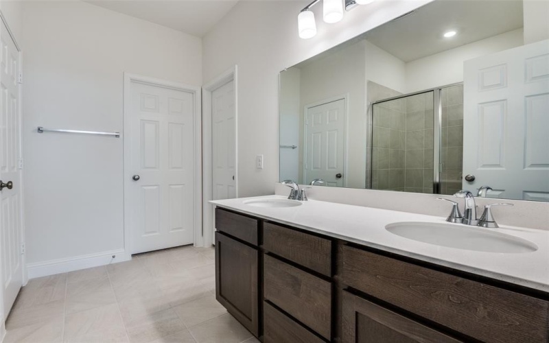 1516 Newsted Drive, Seagoville, TX 75159, 4 Bedrooms Bedrooms, ,2 BathroomsBathrooms,Residential,For Sale,1516 Newsted Drive,0,20979434
