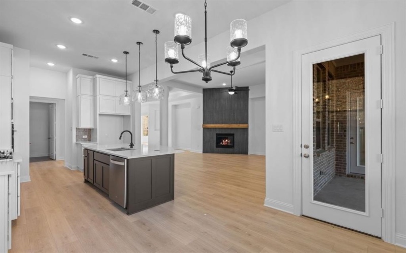 905 Mumms Field Drive, Fort Worth, TX 76247, 3 Bedrooms Bedrooms, ,2 BathroomsBathrooms,Residential,For Sale,905 Mumms Field Drive,0,20978629