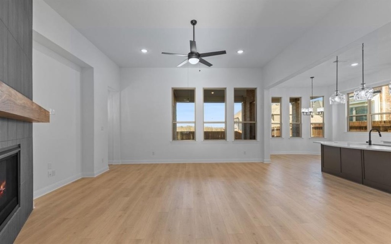 905 Mumms Field Drive, Fort Worth, TX 76247, 3 Bedrooms Bedrooms, ,2 BathroomsBathrooms,Residential,For Sale,905 Mumms Field Drive,0,20978629