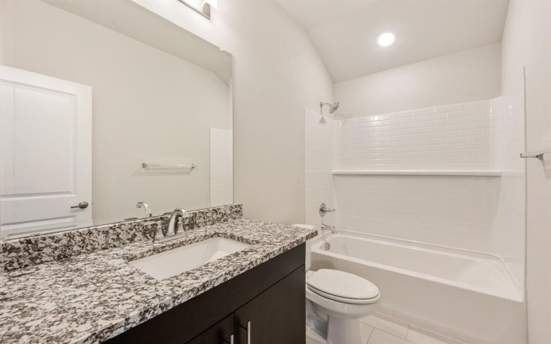 937 Kingbird Lane, Alvarado, TX 76009, 4 Bedrooms Bedrooms, ,2 BathroomsBathrooms,Residential,For Sale,937 Kingbird Lane,0,20978652