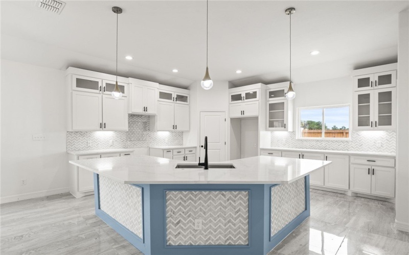 113 Traditions Drive, Rockport, TX 78382, 4 Bedrooms Bedrooms, ,3 BathroomsBathrooms,Residential,For Sale,113 Traditions Drive,457704