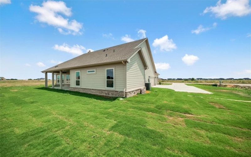 2325 Quartz Street, Krum, TX 76249, 4 Habitaciones Habitaciones , ,3 BañosBaños,Residential,En Venta,2325 Quartz Street,0,20978748