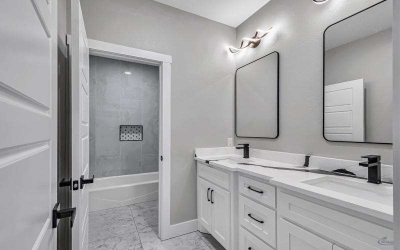 2102 S County Rd 1059, Midland, TX 79706, 4 Bedrooms Bedrooms, ,3 BathroomsBathrooms,Residential,For Sale,2102 S County Rd 1059,50083215